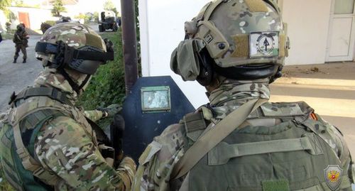 КТО в Чегеме. Фото: Пресс-служба НАК http://nac.gov.ru/kontrterroristicheskie-operacii/v-hode-kto-v-chegeme-neytralizovany-dvoe.html КТО в Чегеме. Фото: Пресс-служба НАК http://nac.gov.ru/kontrterroristicheskie-operacii/v-hode-kto-v-chegeme-neytralizovany-dvoe.html