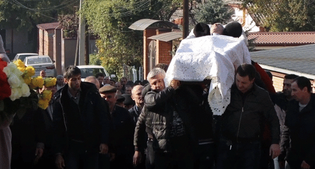 Похороны погибшего Владимира Цкаева. Фото: Эммы Марзоевой для "Кавказского узла" Похороны погибшего Владимира Цкаева. Фото: Эммы Марзоевой для "Кавказского узла"