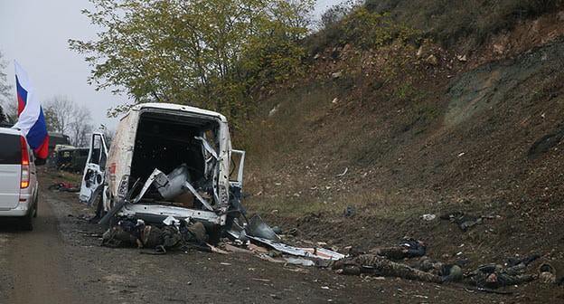 Тела убитых солдат. Нагорный Карабах. Ноябрь 2020 г. Фото: REUTERS/Stringer Тела убитых солдат. Нагорный Карабах. Ноябрь 2020 г. Фото: REUTERS/Stringer