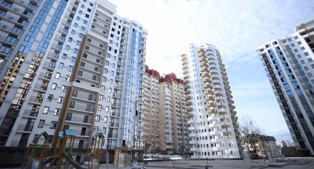 Жилкомплекс в Сочи. Фото пресс-службы администрации Сочи. https://sochi.ru/press-sluzhba/novosti/67/161813/ Жилкомплекс в Сочи. Фото пресс-службы администрации Сочи. https://sochi.ru/press-sluzhba/novosti/67/161813/