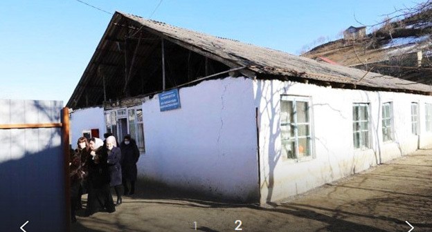 Здание школы в селе Акка Табасаранского района. Скриншот: //dagpravda.ru/novosti/ummupazil-omarova-posetila-shkolu-v-s-akka-tabasaranskogo-rajona/ Здание школы в селе Акка Табасаранского района. Скриншот: //dagpravda.ru/novosti/ummupazil-omarova-posetila-shkolu-v-s-akka-tabasaranskogo-rajona/