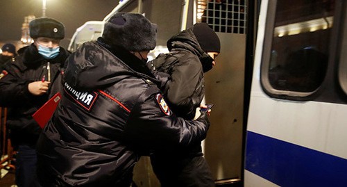 Задержание сторонников Алексея Навального. 18 января 2021 г. Фото: REUTERS/Anton Vaganov Задержание сторонников Алексея Навального. 18 января 2021 г. Фото: REUTERS/Anton Vaganov
