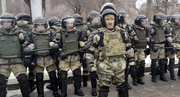 Силовики на акции сторонников Навального в Волгограде. 31 января 2021 года. Фото Татьяны Филимоновой для "Кавказского узла". Силовики на акции сторонников Навального в Волгограде. 31 января 2021 года. Фото Татьяны Филимоновой для "Кавказского узла".