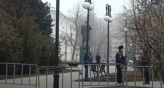 Площадь в Таганроге 31.01.21. Кадр видео Анатолий Климович https://www.youtube.com/watch?v=vNwSl2iDe1o&feature=emb_logo Площадь в Таганроге 31.01.21. Кадр видео Анатолий Климович https://www.youtube.com/watch?v=vNwSl2iDe1o&feature=emb_logo