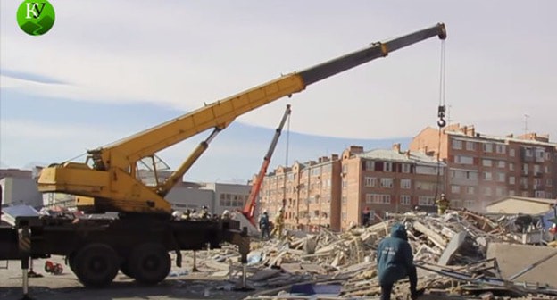 На месте взрыва во Владикавказе. Скриншот видеоролика https://www.youtube.com/watch?v=MhIKSG7OZVs&feature=emb_logo На месте взрыва во Владикавказе. Скриншот видеоролика https://www.youtube.com/watch?v=MhIKSG7OZVs&feature=emb_logo