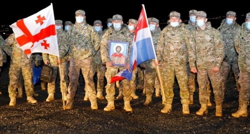 Грузинские миротворцы. Фото пресс-службы Минобороны Грузии, https://mod.gov.ge/ge/news/read/8113/qartveli-mshvidobismyofelebi-centraluri-afrikis-respublikidan-dabrundnen Грузинские миротворцы. Фото пресс-службы Минобороны Грузии, https://mod.gov.ge/ge/news/read/8113/qartveli-mshvidobismyofelebi-centraluri-afrikis-respublikidan-dabrundnen