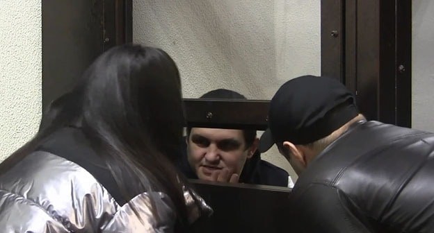 Ахра Авидзба в зале суда. Март 2021 г. Скриншот видео "Эхо Кавказа" https://www.ekhokavkaza.com/a/31152329.html Ахра Авидзба в зале суда. Март 2021 г. Скриншот видео "Эхо Кавказа" https://www.ekhokavkaza.com/a/31152329.html