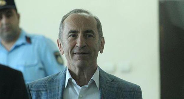 Роберт Кочарян в зале суда. Фото Тиграна Петросяна для "Кавказского узла" Роберт Кочарян в зале суда. Фото Тиграна Петросяна для "Кавказского узла"