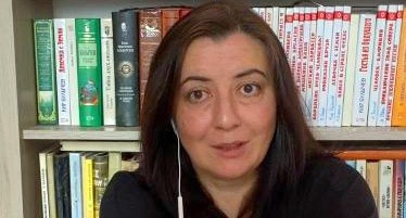 Мадина Сагеева. Кадр видео 
zaur farniev https://www.youtube.com/watch?v=whdto8I6M9E