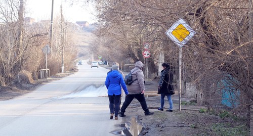 Дорога в Красном Сулине. Фото: Вячеслав Прудников для "Кавказского узла". Дорога в Красном Сулине. Фото: Вячеслав Прудников для "Кавказского узла".