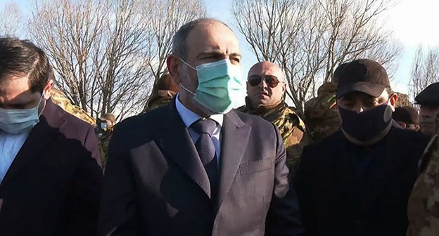 Никол Пашинян во время визита в Сюникскую область Армении. Декабрь 2020 г. Скриншот видео https://www.facebook.com/nikol.pashinyan/?ref=page_internal Никол Пашинян во время визита в Сюникскую область Армении. Декабрь 2020 г. Скриншот видео https://www.facebook.com/nikol.pashinyan/?ref=page_internal