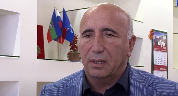Альберт Дотдаев. Кадр видео
ГТРК Карачаево-Черкесия Альберт Дотдаев. Кадр видео
ГТРК Карачаево-Черкесия