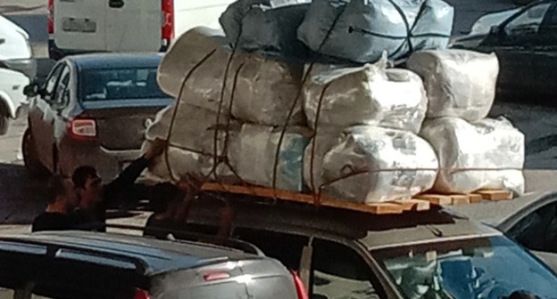 Мигранты на вокзале в Волжском. Фото Вячеслава Ященко для "Кавказского узла" Мигранты на вокзале в Волжском. Фото Вячеслава Ященко для "Кавказского узла"