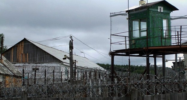 Зона со строгими условиями содержания (СУС). Фото: https://fsin-pismo-gid.ru/istoriya/krasnaya-zona-vzglyad-iznutri-na-poryadki-rezhim-i-zhizn-v-takoj-tyurme Зона со строгими условиями содержания (СУС). Фото: https://fsin-pismo-gid.ru/istoriya/krasnaya-zona-vzglyad-iznutri-na-poryadki-rezhim-i-zhizn-v-takoj-tyurme