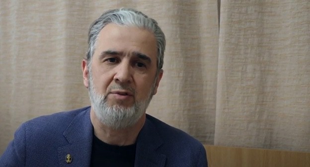 Адвокат Магомед Беков. Скриншот видео "
Лев Пономарев" https://www.youtube.com/watch?v=-417X54brd8