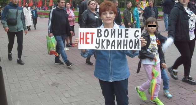 Галина Тихенко на пикете. Фото Татьяны Филимоновой для "Кавказского узла" Галина Тихенко на пикете. Фото Татьяны Филимоновой для "Кавказского узла"