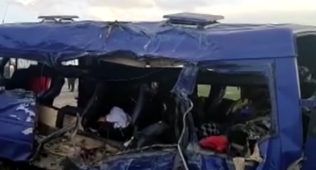 Состояние микроавтобуса после аварии. Кадр видео телеканала 360 https://www.youtube.com/watch?v=1pSIszHkdCg&t=6s Состояние микроавтобуса после аварии. Кадр видео телеканала 360 https://www.youtube.com/watch?v=1pSIszHkdCg&t=6s