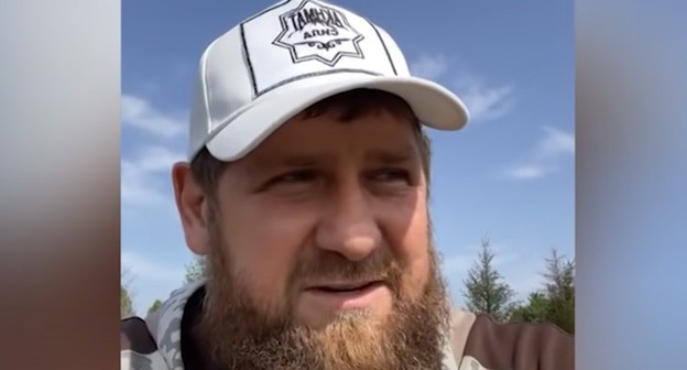 Рамзан Кадыров. Стопкадр видео https://www.youtube.com/watch?v=XISmYr9PhQU Рамзан Кадыров. Стопкадр видео https://www.youtube.com/watch?v=XISmYr9PhQU