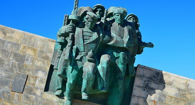 Мемориал "Малая Земля", фото ЕленаСинеок, "Юга.ру" Мемориал "Малая Земля", фото ЕленаСинеок, "Юга.ру"