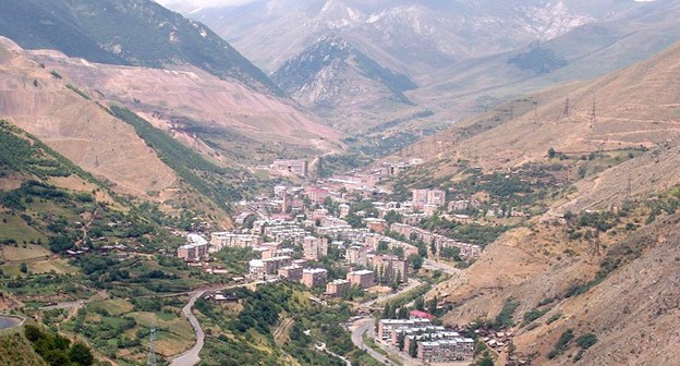 Сюникская область Армении Фото: Lusinemarg at en.wikipedia Сюникская область Армении Фото: Lusinemarg at en.wikipedia