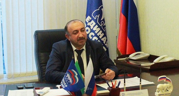 Депутат парламента Дагестана Айнутдин Зиявутдинов. Фото: пресс-служба "Едина Россия" https://dagestan.er.ru Депутат парламента Дагестана Айнутдин Зиявутдинов. Фото: пресс-служба "Едина Россия" https://dagestan.er.ru