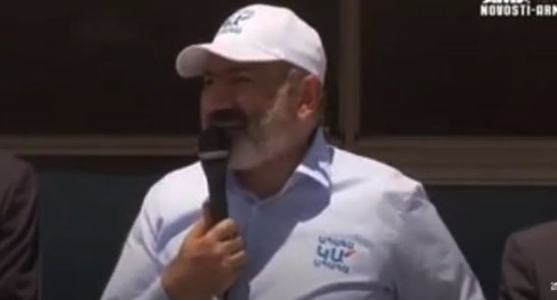 Никол Пашинян. Скриншот видео https://www.youtube.com/watch?v=b_nKBbfTSmc&t=47s Никол Пашинян. Скриншот видео https://www.youtube.com/watch?v=b_nKBbfTSmc&t=47s