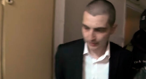 Задержание Георгия Гуева. Фото: кадр видео TASS https://www.youtube.com/watch?v=yYQEb5nf0Iw&feature=youtu.be Задержание Георгия Гуева. Фото: кадр видео TASS https://www.youtube.com/watch?v=yYQEb5nf0Iw&feature=youtu.be