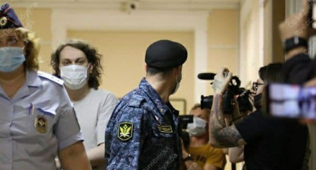Блогер Хованский в суде, 10 июня 2021 года. Фото: объединенная пресс-служба судов Петербурга
t.me/SPbGS/8697 Блогер Хованский в суде, 10 июня 2021 года. Фото: объединенная пресс-служба судов Петербурга
t.me/SPbGS/8697