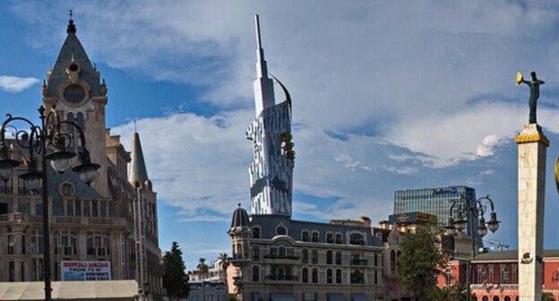 Вид на высотное здание в Батуми. Фото Uwe Brodrecht https://ru.wikipedia.org Вид на высотное здание в Батуми. Фото Uwe Brodrecht https://ru.wikipedia.org