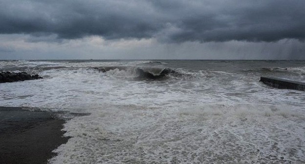 Шторм на море. Фото Елены Синеок, Юга.ру Шторм на море. Фото Елены Синеок, Юга.ру