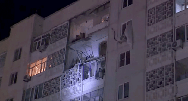 Последствия взрыва газа в Элисте в феврале 2020 года. Кадр видео https://realty.ria.ru/20210317/elista-1601612263.html#pv=g%3D1601612263%2Fp%3D1565264269 Последствия взрыва газа в Элисте в феврале 2020 года. Кадр видео https://realty.ria.ru/20210317/elista-1601612263.html#pv=g%3D1601612263%2Fp%3D1565264269