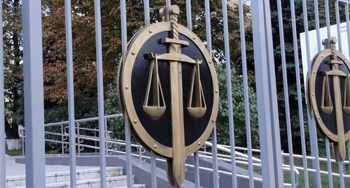 Судейская символика. Фото Нины Тумановой для "Кавказского узла" Судейская символика. Фото Нины Тумановой для "Кавказского узла"