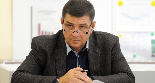 Андрей Гетманов. Фото пресс-службы администрации Майкопа https://maikop.ru/news/Andrey-Getmanov--Neobkhodimo-usilit-kontrol-za-prodazhey-pirotekhniki/ Андрей Гетманов. Фото пресс-службы администрации Майкопа https://maikop.ru/news/Andrey-Getmanov--Neobkhodimo-usilit-kontrol-za-prodazhey-pirotekhniki/