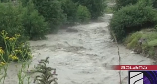 Паводок в Грузиии. Кадр видео https://www.rustavi2.ge/ka/news/205764 Паводок в Грузиии. Кадр видео https://www.rustavi2.ge/ka/news/205764