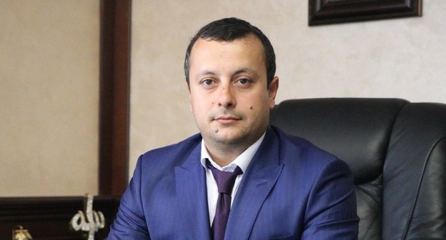 Фуад Шихиев. Фото пресс-служба администрации дербентского районоа https://www.derbrayon.ru/news/novosti/fuad-shihiev-naznachen-ispolnyayushim-obyazannosti-glavy-derbentskogo-rajona Фуад Шихиев. Фото пресс-служба администрации дербентского районоа https://www.derbrayon.ru/news/novosti/fuad-shihiev-naznachen-ispolnyayushim-obyazannosti-glavy-derbentskogo-rajona