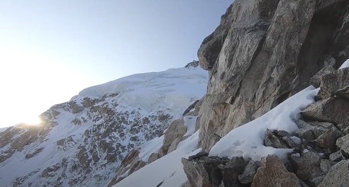Гора Думала в ущелье Безенги. Кадр видео
Aleksandr Gukov Гора Думала в ущелье Безенги. Кадр видео
Aleksandr Gukov