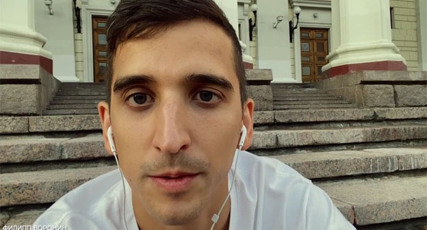 Кадр видеообращения в поддержку этнического талыша Идрака Мирзализаде. Скриншот видео https://www.youtube.com/watch?v=n9K361ESYQY Кадр видеообращения в поддержку этнического талыша Идрака Мирзализаде. Скриншот видео https://www.youtube.com/watch?v=n9K361ESYQY