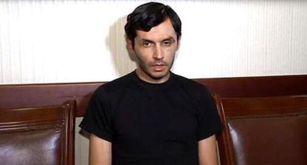Юнис Сафаров. Кадр видео Youtube / Xəzər Xəbər https://ru.sputnik.az/azerbaijan/20180706/416090838/gjandzha-azerbaijan-arest-pokazanija-policija.html Юнис Сафаров. Кадр видео Youtube / Xəzər Xəbər https://ru.sputnik.az/azerbaijan/20180706/416090838/gjandzha-azerbaijan-arest-pokazanija-policija.html