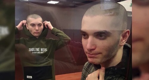 Салех Магамадов и Исмаил Исаев (слева). Скриншот со страницы "The Insider@ https://www.facebook.com/TheInsiderRussia/photos/1851919648306295
