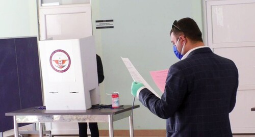 На избирательном участке в Степанакерте. 31 марта 2020 года. Фото Давида Симоняна для "Кавказского узла" На избирательном участке в Степанакерте. 31 марта 2020 года. Фото Давида Симоняна для "Кавказского узла"