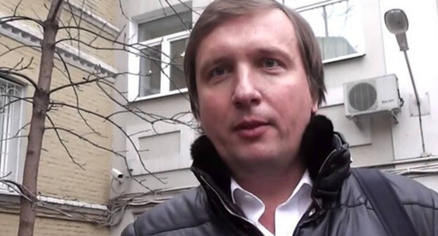 Дмитрий Новиков. Кадр из видео пользователя YouTube Юлия Юлия https://www.youtube.com/watch?v=GJaIStKO8S8 Дмитрий Новиков. Кадр из видео пользователя YouTube Юлия Юлия https://www.youtube.com/watch?v=GJaIStKO8S8