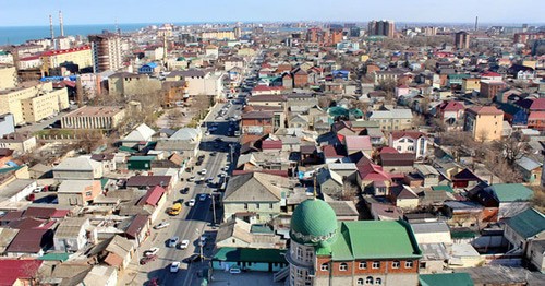 Махачкала. Дагестан. Фото: Арсен Багазиев http://www.odnoselchane.ru/ Махачкала. Дагестан. Фото: Арсен Багазиев http://www.odnoselchane.ru/