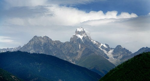 Ушба. Фото Паата Варданашвили https://commons.wikimedia.org/wiki/Category:Ushba#/media/File:Mt_Ushba,_Georgia.jpg Ушба. Фото Паата Варданашвили https://commons.wikimedia.org/wiki/Category:Ushba#/media/File:Mt_Ushba,_Georgia.jpg