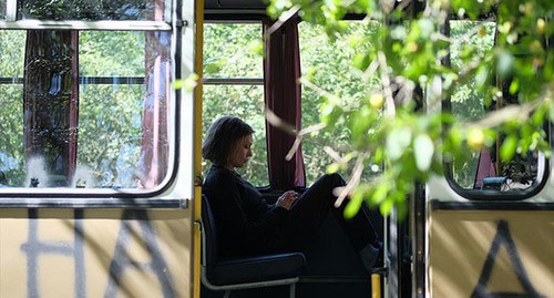 Кадр фильма "Мама, я дома". Фото: https://www.labiennale.org/en/cinema/2021/lineup/orizzonti/mama-ya-doma-mama-i’m-home Кадр фильма "Мама, я дома". Фото: https://www.labiennale.org/en/cinema/2021/lineup/orizzonti/mama-ya-doma-mama-i’m-home