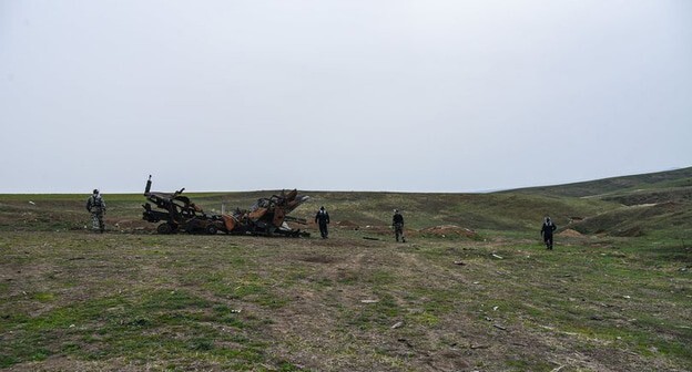 Поисковые работы в зоне боев в Нагорном Карабахе. Фото пресс-службы Госслужбы по чрезвычайным ситуациям МВД Нагорного Карабаха. http://rs-nkr.am/content.php?contid=3177 Поисковые работы в зоне боев в Нагорном Карабахе. Фото пресс-службы Госслужбы по чрезвычайным ситуациям МВД Нагорного Карабаха. http://rs-nkr.am/content.php?contid=3177