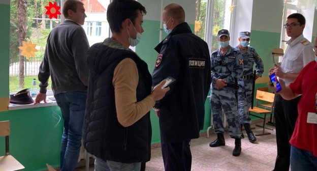На участке для голосования в Сочи. Фото: С.Кравченко для "Кавказского узла". На участке для голосования в Сочи. Фото: С.Кравченко для "Кавказского узла".