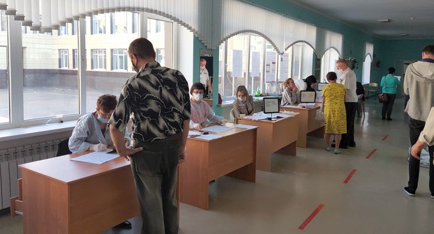 На избирательном участке в Ростовской области. Фото Константина Волгина для "Кавказского узла"
На избирательном участке в Ростовской области. Фото Константина Волгина для "Кавказского узла"