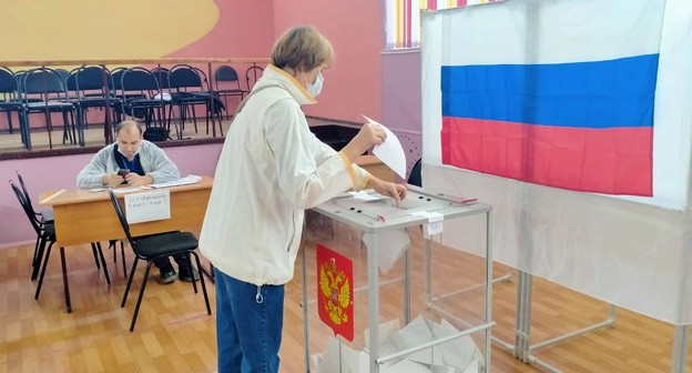 Избирательный участок на выборах 17.09.2021. Фото Алены Садовской для "Кавказского узла" Избирательный участок на выборах 17.09.2021. Фото Алены Садовской для "Кавказского узла"