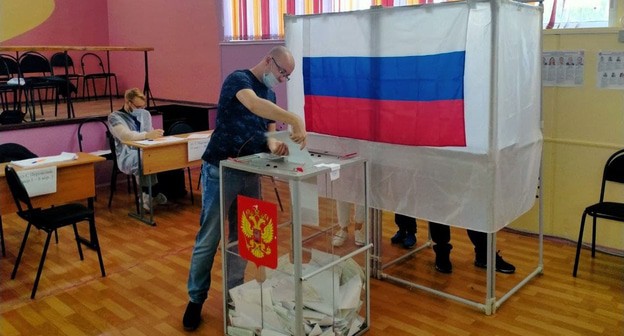 Избирательный участок на выборах 17.09.2021. Фото Алены Садовской для "Кавказского узла" Избирательный участок на выборах 17.09.2021. Фото Алены Садовской для "Кавказского узла"