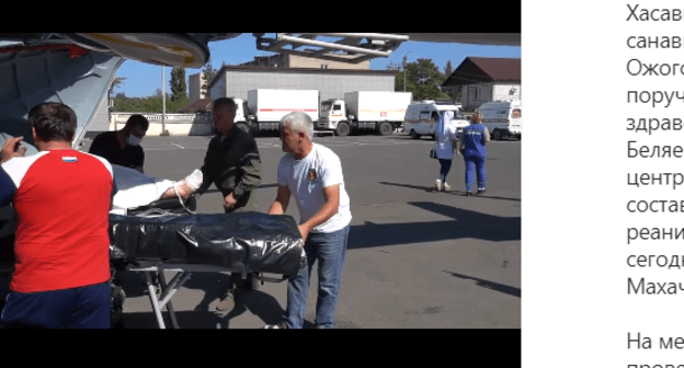 Эвакуация пострадавших в Махачкалу. Скриншот кадра видео на странице Минздрава Дагестана в "Инстаграм". https://www.instagram.com/p/CUFicaVoPZO/ Эвакуация пострадавших в Махачкалу. Скриншот кадра видео на странице Минздрава Дагестана в "Инстаграм". https://www.instagram.com/p/CUFicaVoPZO/